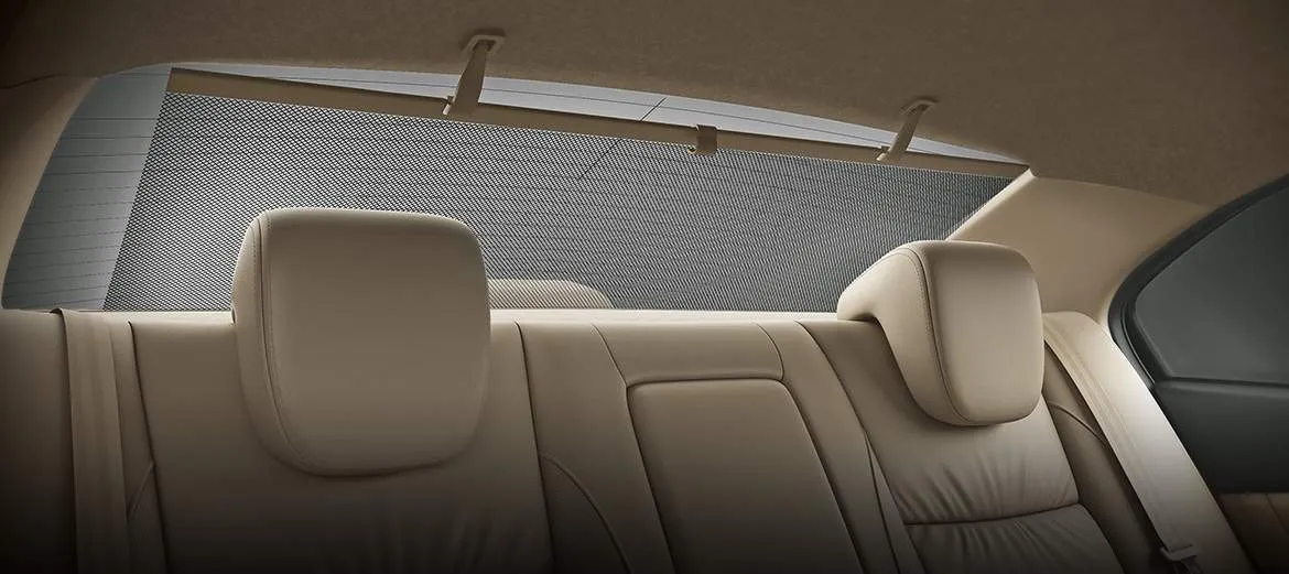 Maruti Suzuki Ciaz Rear Sunshade